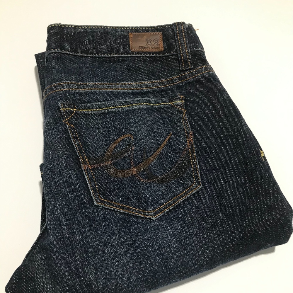 Women’s size 2 express X2  Slim w10 low rise boot cut jean  NWT